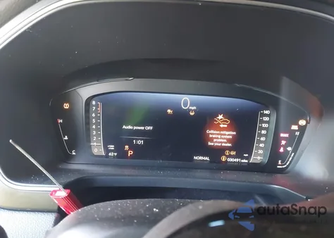 2024 Honda Pilot Elite z USA, uszkodzony, nr VIN 5FNYG1H82RB033465